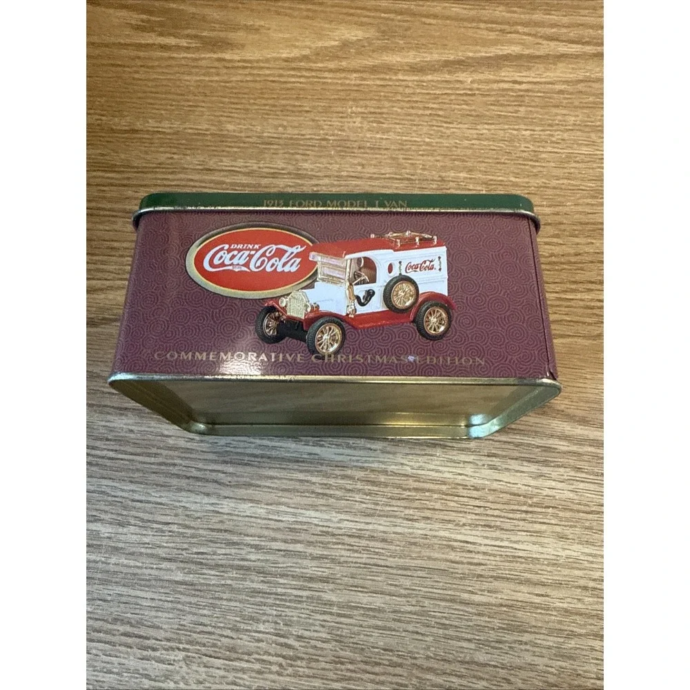 Coca-Cola 1913 Ford Model T‎ Van Christmas Edition 1994, in nice tin Not Removed